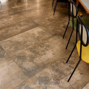 METALLIC-FLOOR-TILES-CAMIN-CUISINE-CAFE